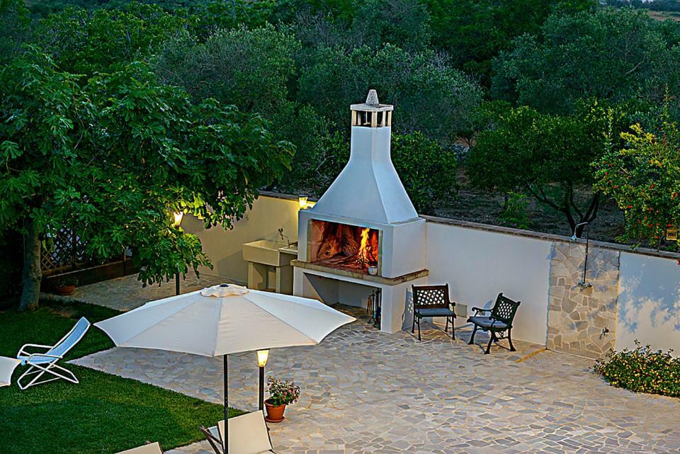 Casa Vacanza Augusto 우기아노 라 치에사 외부 사진